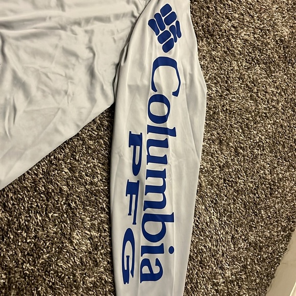Columbia shirt - Picture 3 of 6